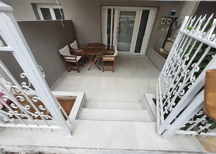 New Apartment ,50M From The Sea At Nea Irakleia.